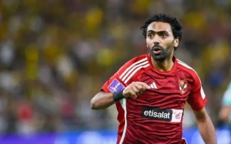 الأهلي يجدد عقد حسين الشحات موسمين.. أرقام قياسية ومسيرة حافلة بالألقاب للنينجا مع القلعة الحمراء